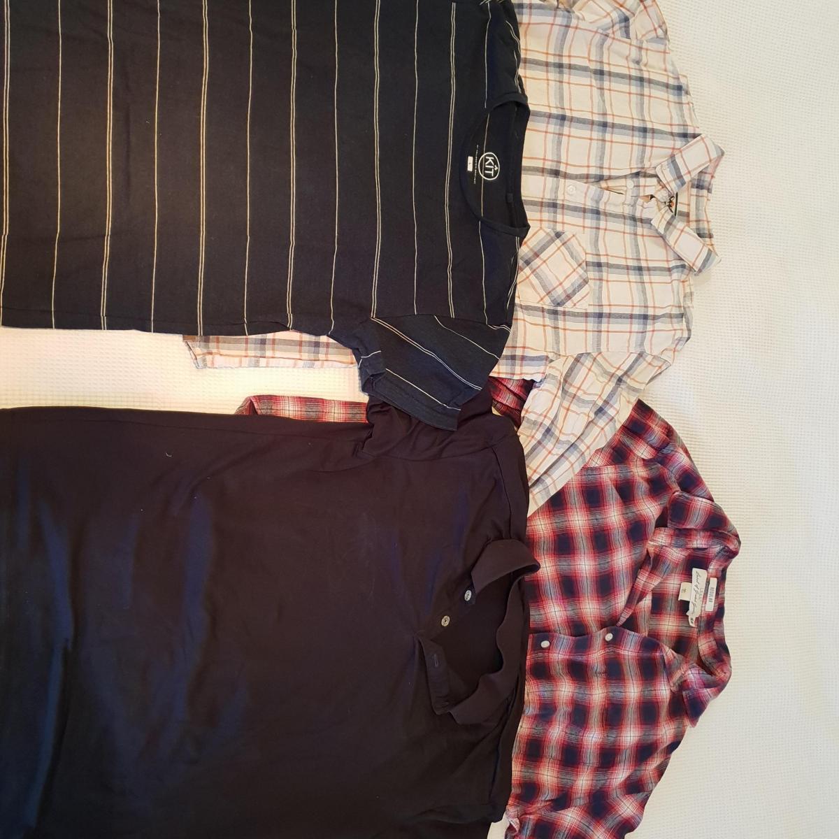 Size M mixed mens shirts